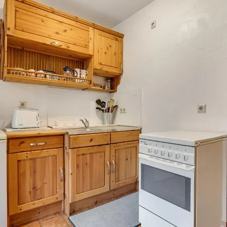 A For 2 Persons In A Deer Park Apartment